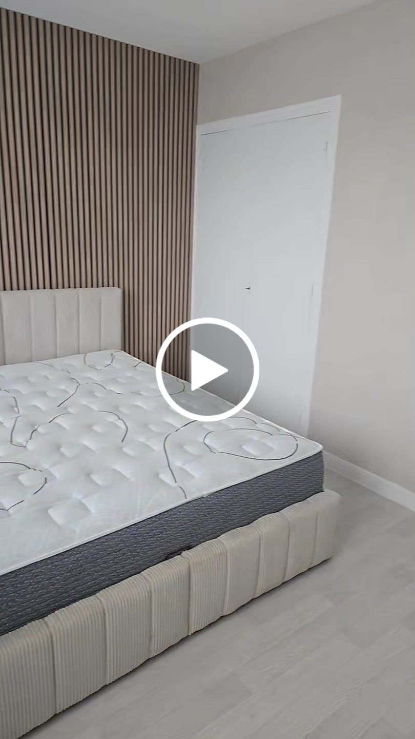 Customer video review of Lit coffre design - CELINE
