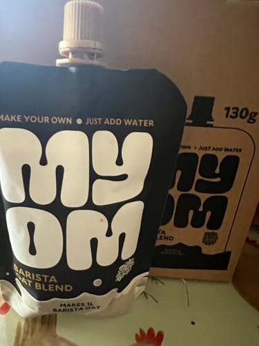 Customer photo review of MYOM 1L Barista Oat Milk-Free Drink Everyday Bundle
