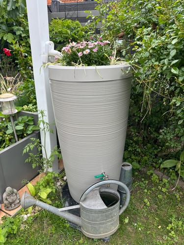 Customer photo review of YourCasa Regentonne 240 Liter [Aquasplash] Messing Wasserhahn & Deckel