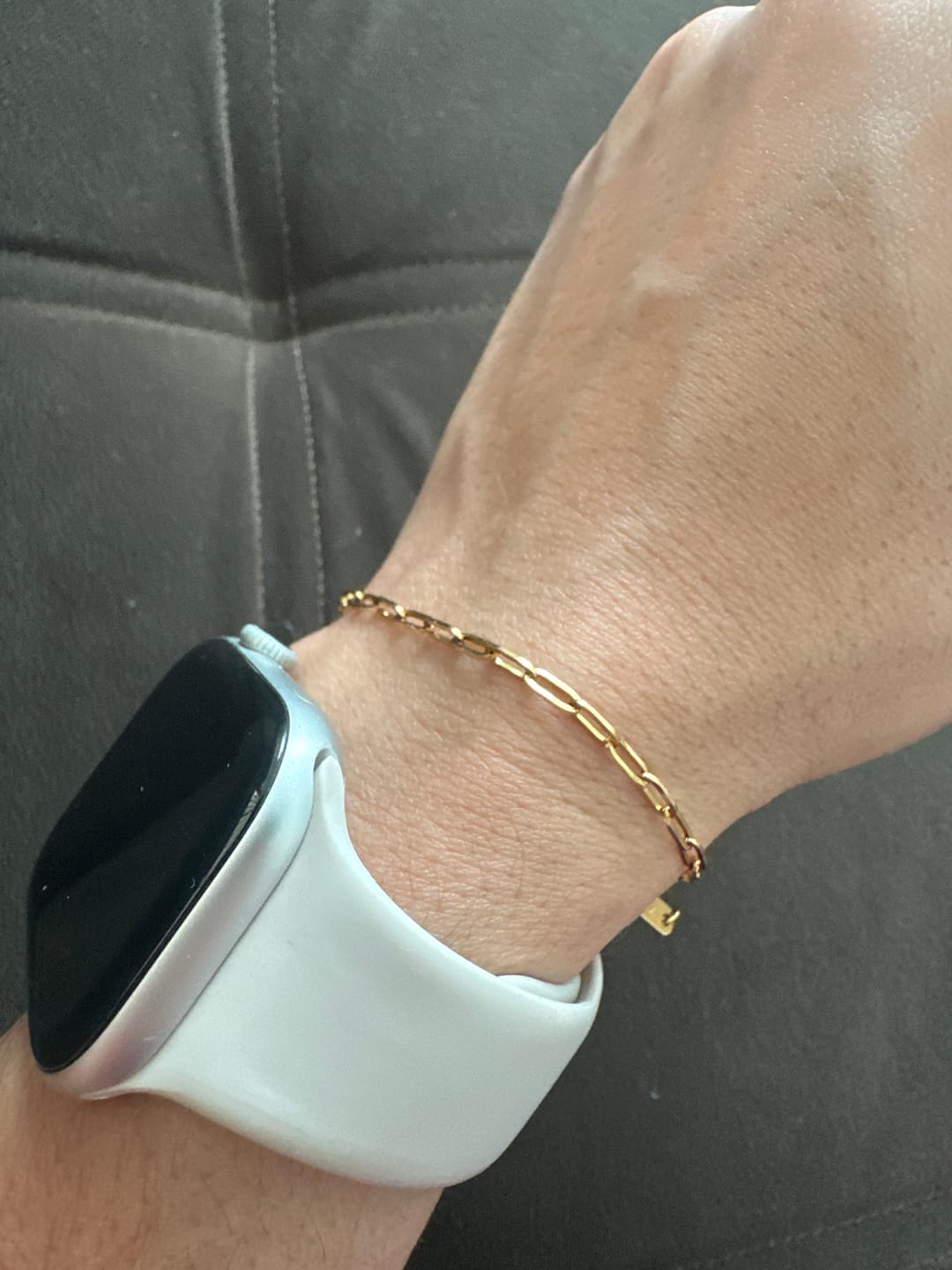 Customer photo review of Kit Pulseiras Essential Banhado em Ouro 18K