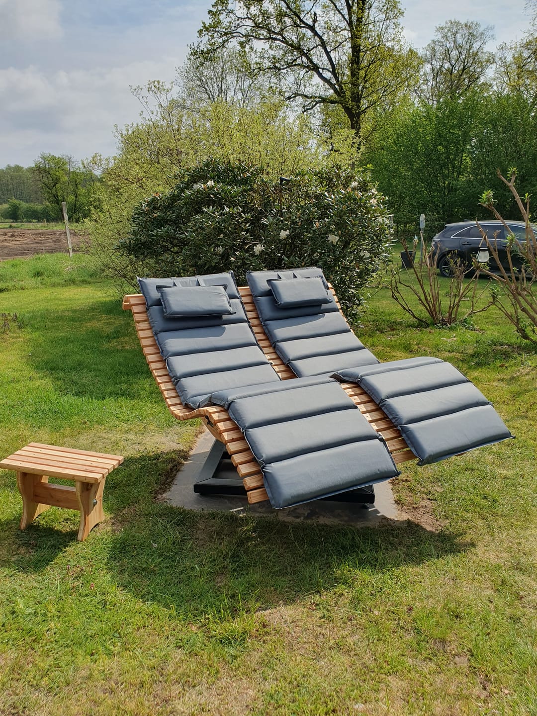 Customer photo review of Liegenauflage Polster Kopfkissen Garten Terrasse gesteppt 1 Stück