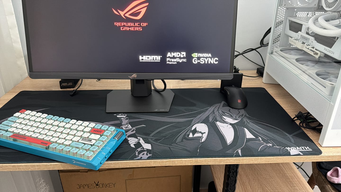 Customer photo review of Wraith Kitsune Edition Deskmat