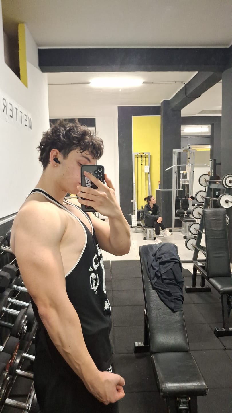 Customer photo review of 3014 - Golds Gym Classic Stringers