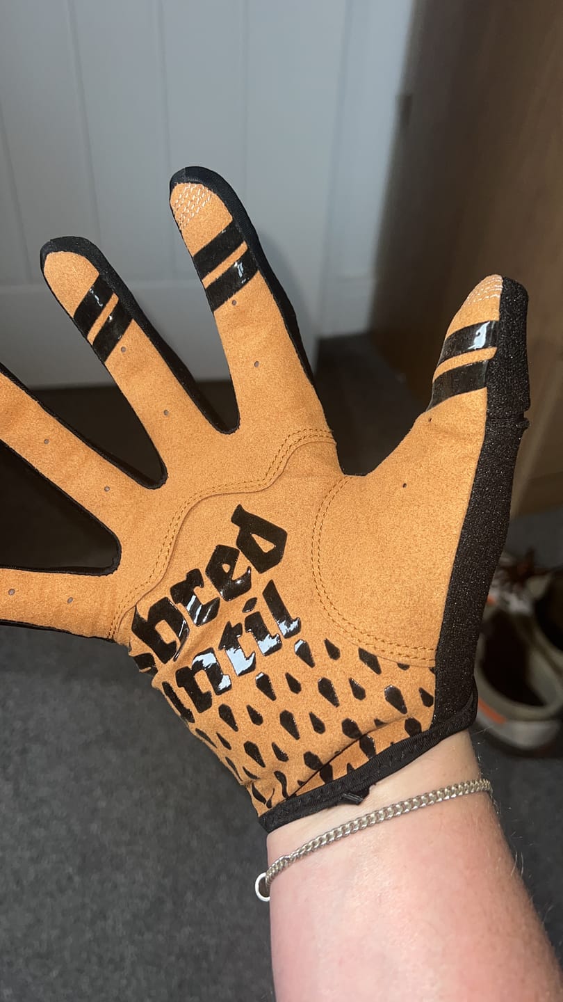 Customer photo review of Wraith | Gravity Gloves