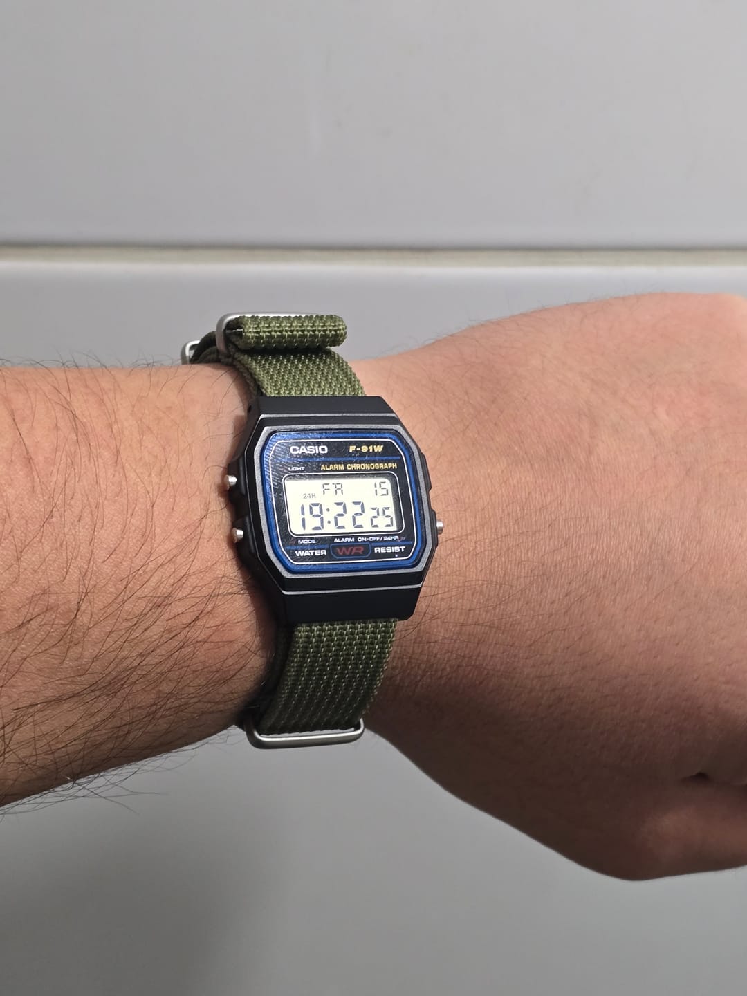 Customer photo review of Correa Nato Dando La Hora Verde