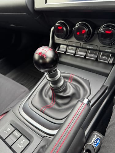 Customer photo review of Black 6 Speed Gear Shift Knob