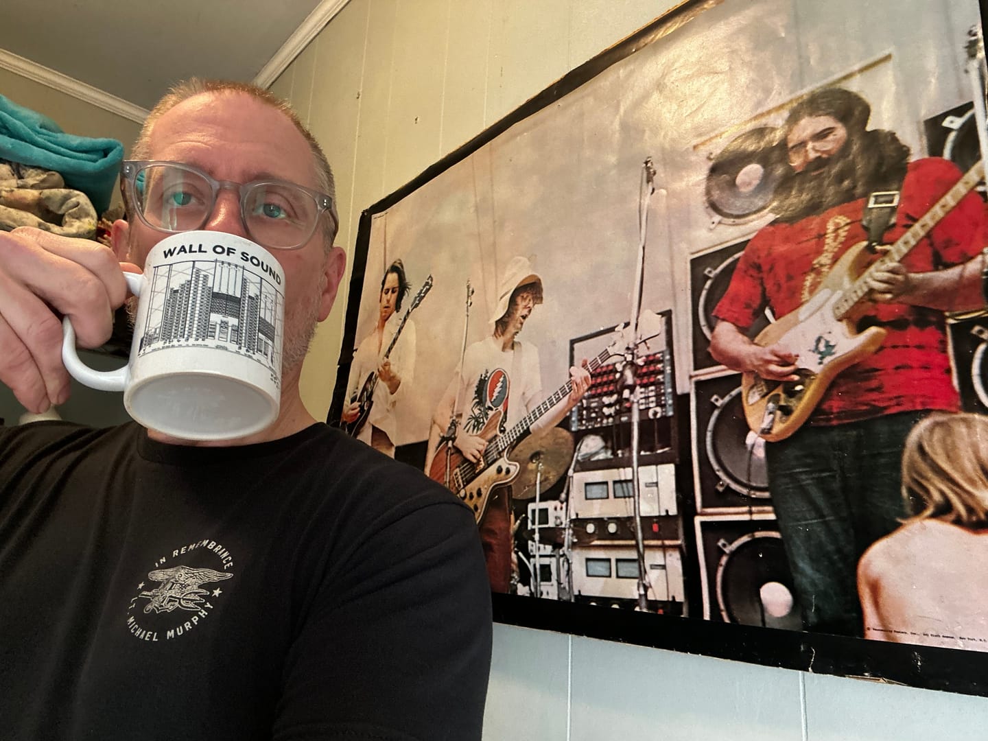 Customer photo review of Big Steve Wall of Sound White glossy mug