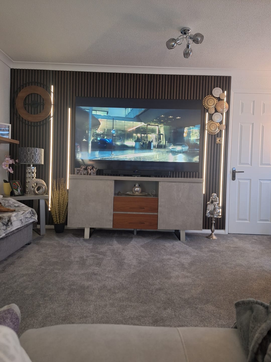 Customer photo review of Premium LED light kit 4 x 240cm LED Light Strips