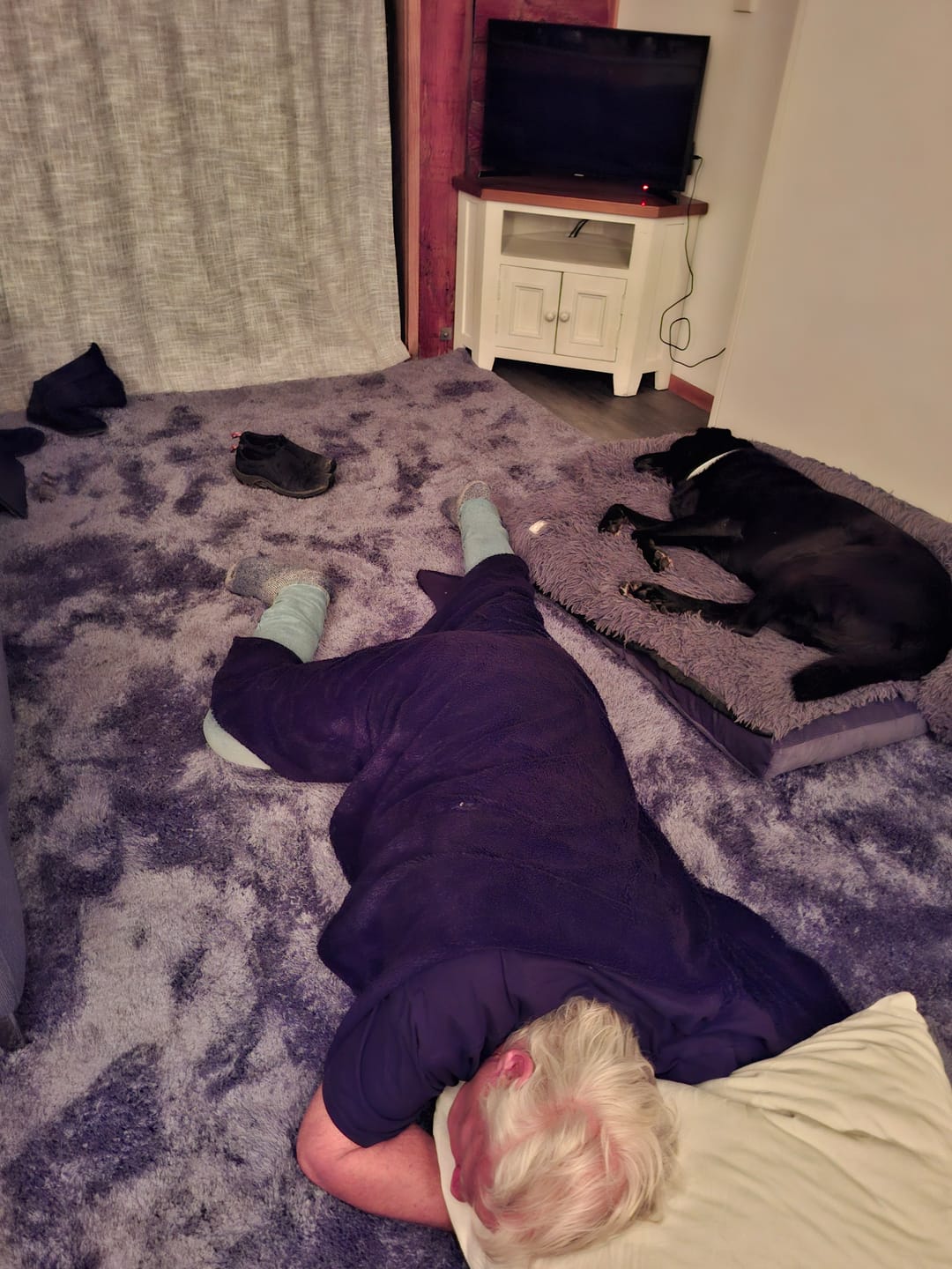 Customer photo review of Deluxe Shaggy Relax Mat - 35mm Memory Foam Base
