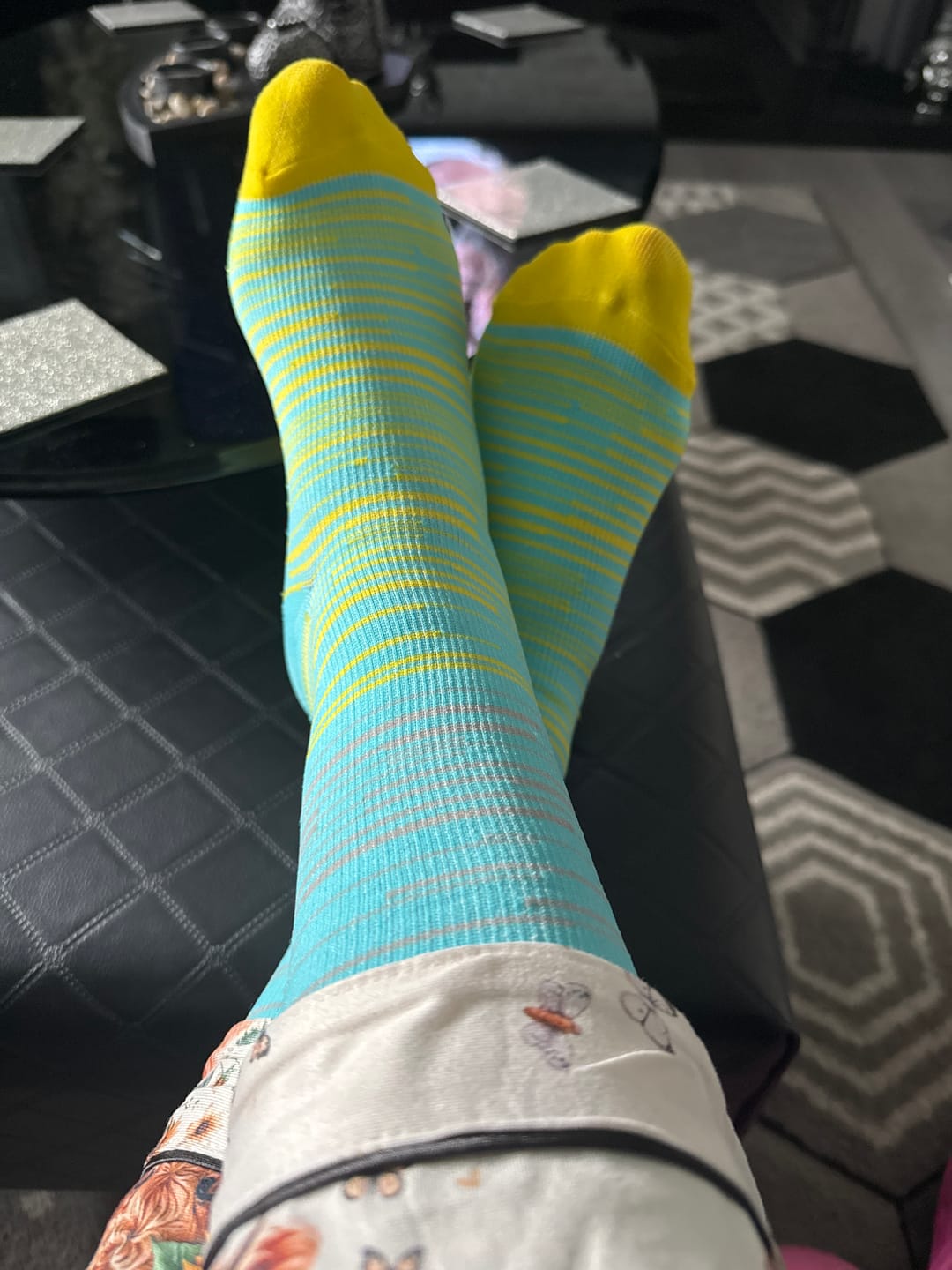 Customer photo review of EverSock™ Wide Compression Socks For Pain Relief (Stripes)