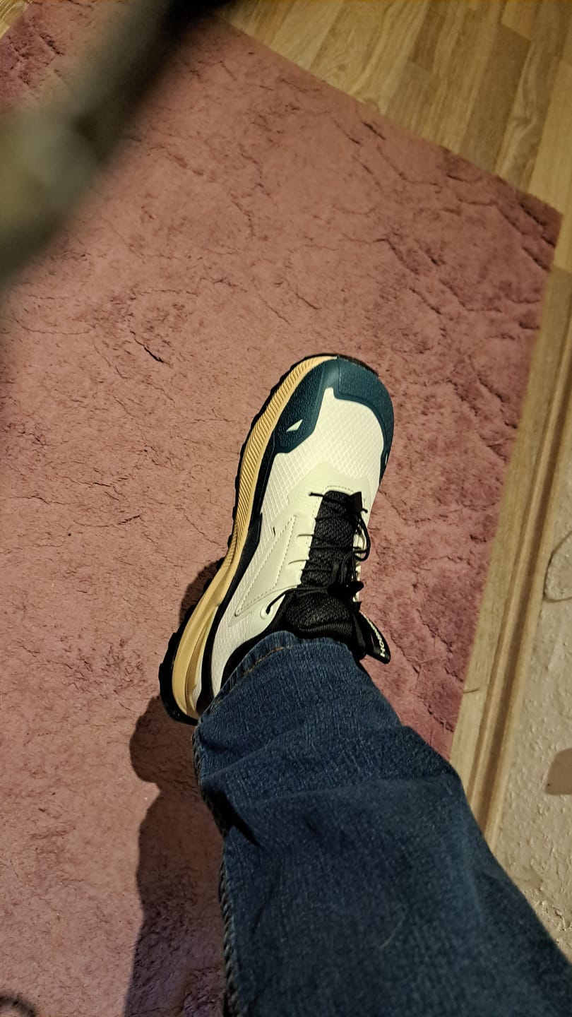 Customer photo review of Stratus - Breitfußschuhe