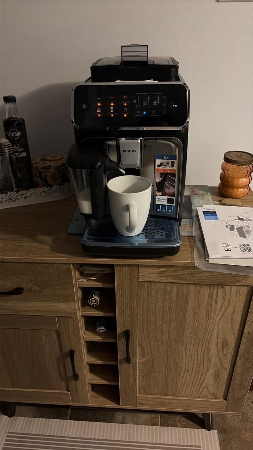 Customer photo review of Philips - Series 3300 LatteGo (SilentBrew) EP3347/90