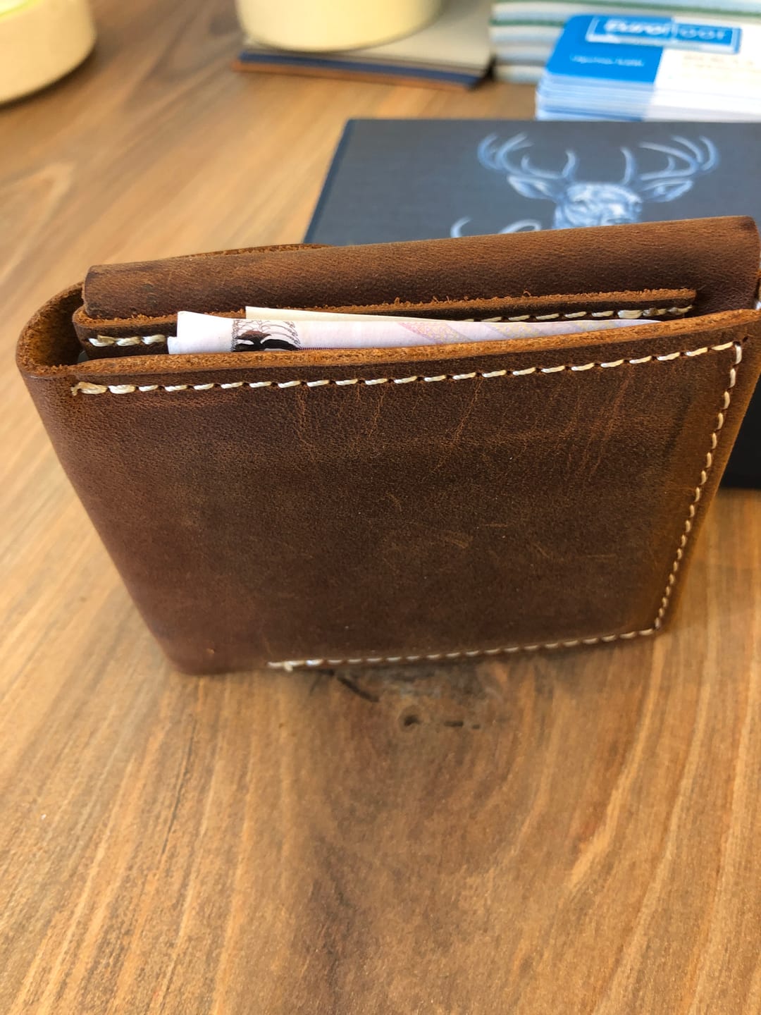 Customer photo review of Arvenzo - El Yapımı Hakiki Deri Erkek Cüzdanı