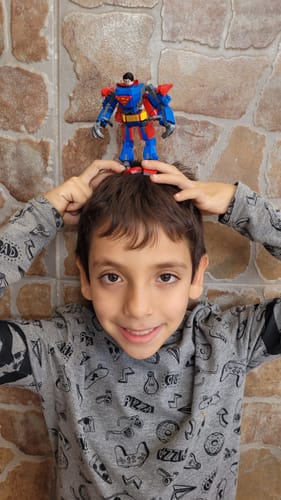 Customer photo review of Armadura Robótica de Superman™ vs. Lex Luthor™