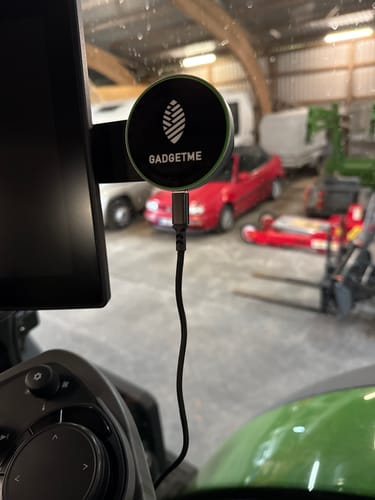 Customer photo review of NEU! Gadgetme MagSafe passend für Fendt One Handyhalterung mit Ladefunktion 15W