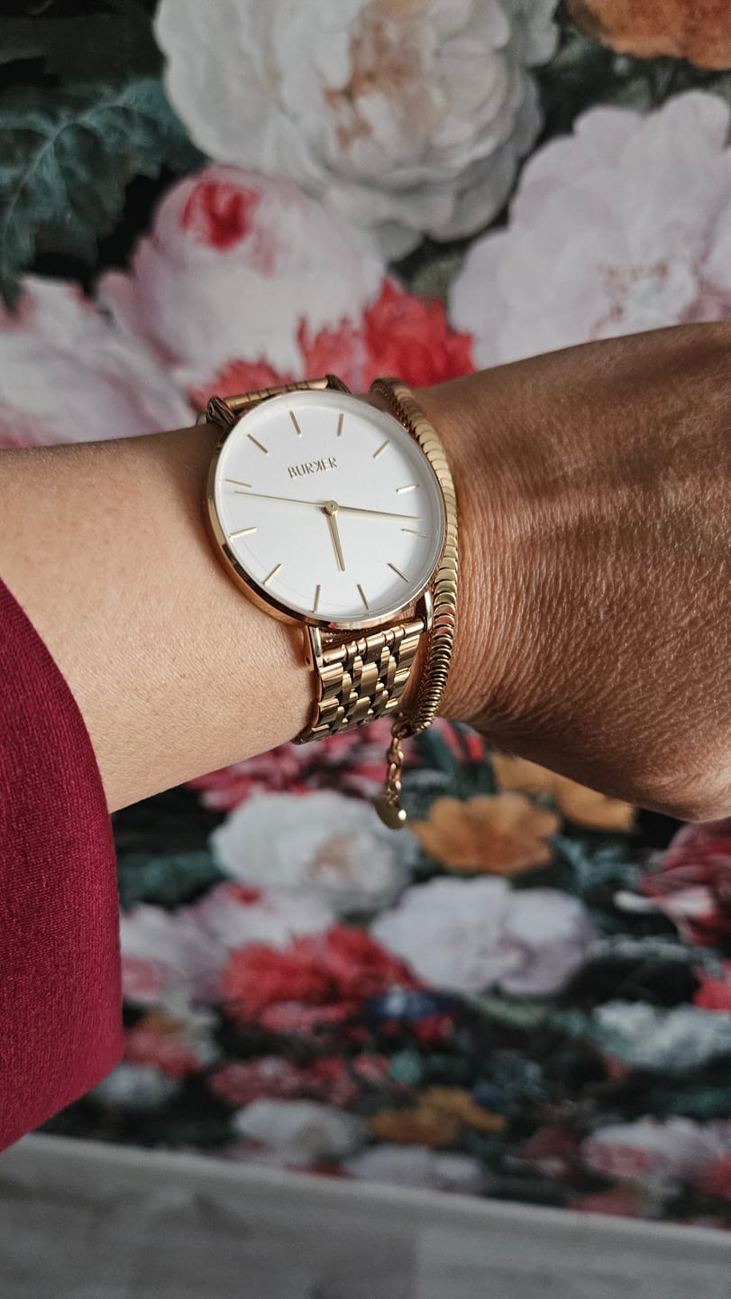 Customer photo review of Ruby Petite Gold Black