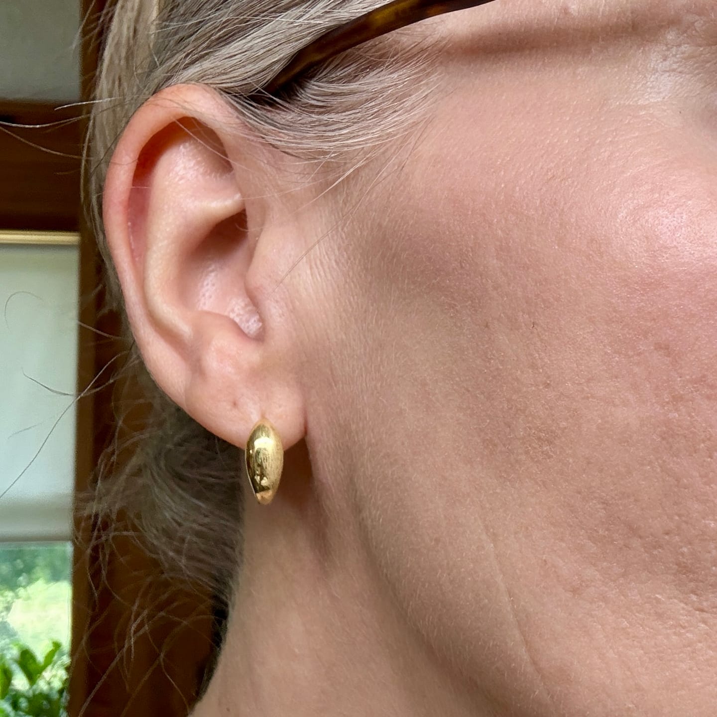 Customer photo review of Emersyn 18k White Gold Plated 14mm Hoop Earrings for Women