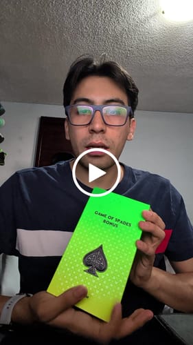 Reseña con vídeo de un cliente sobre Perfume Unisex Game Of Spade BONUS 100ml edp