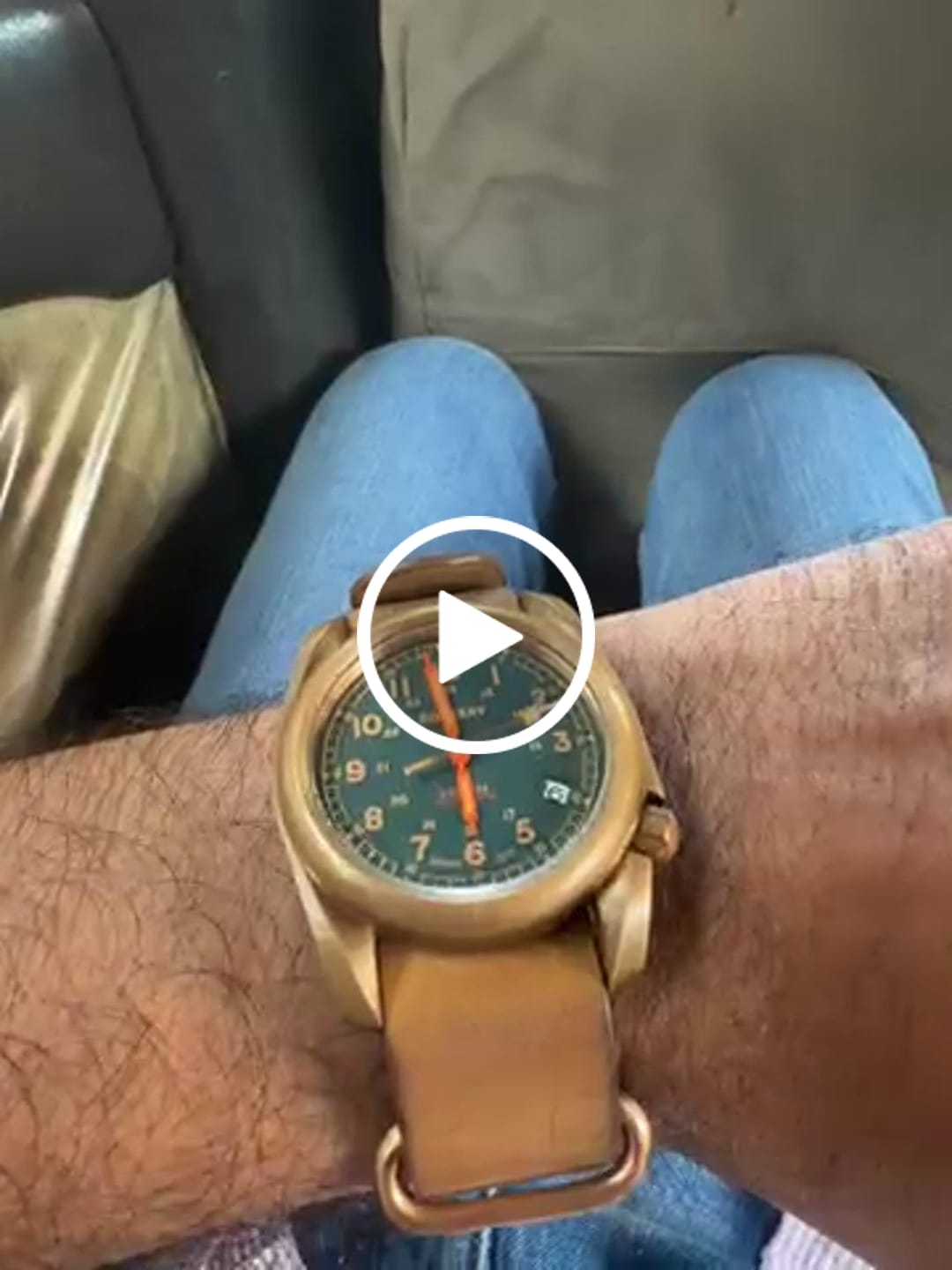 Customer video review of VOYAGER - 100M Waterproof Bronze Automatic Field Watch | Sandstone Green