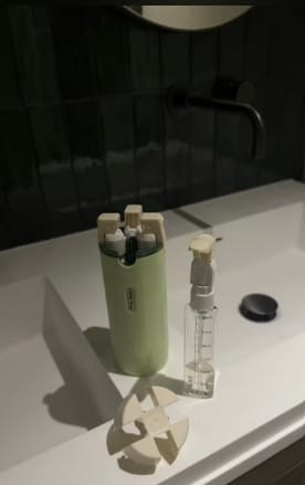 Customer photo review of Jabonera 4 en 1