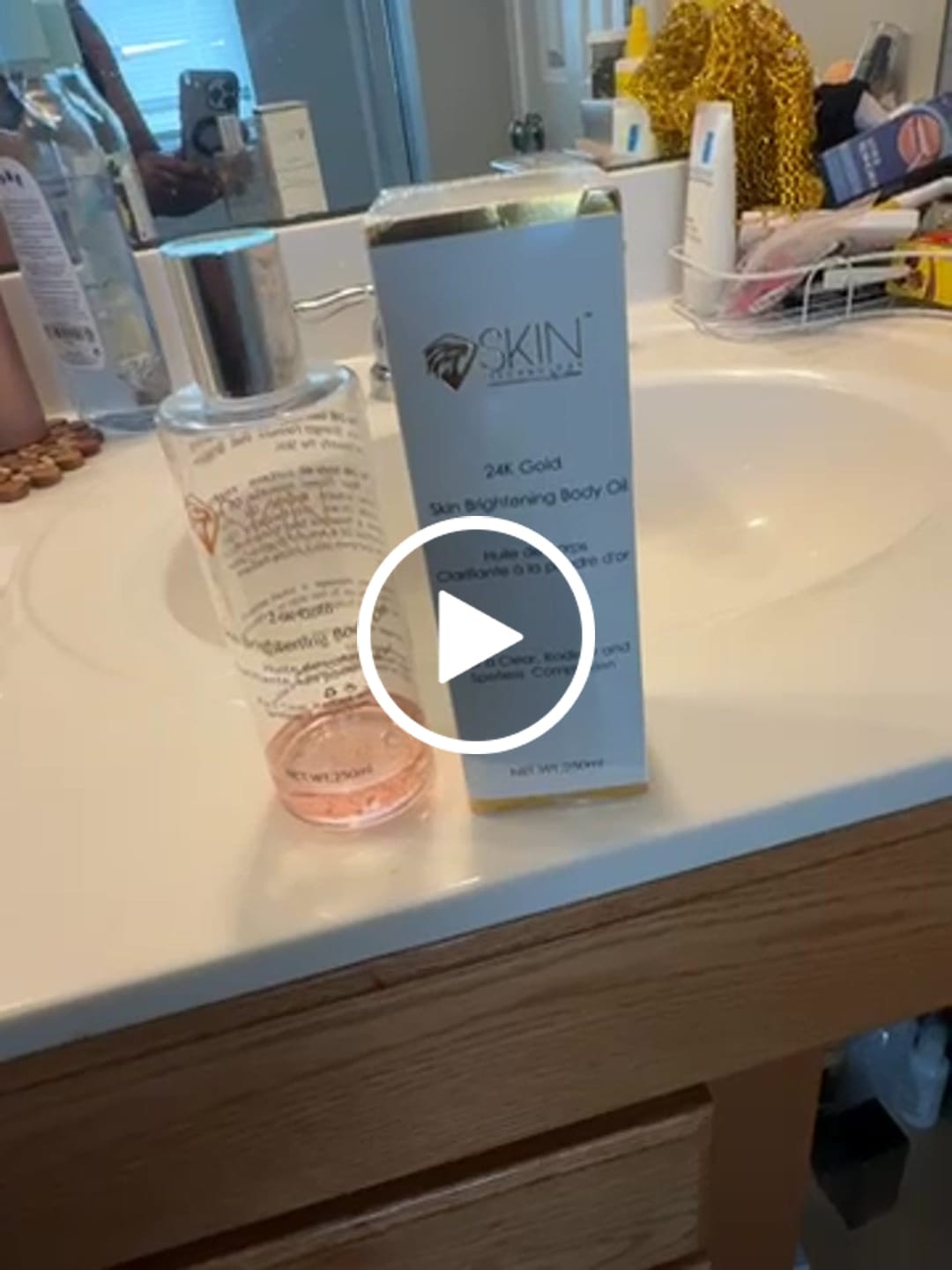 Customer video review of 24K Gold Skin Brightening Body Oil