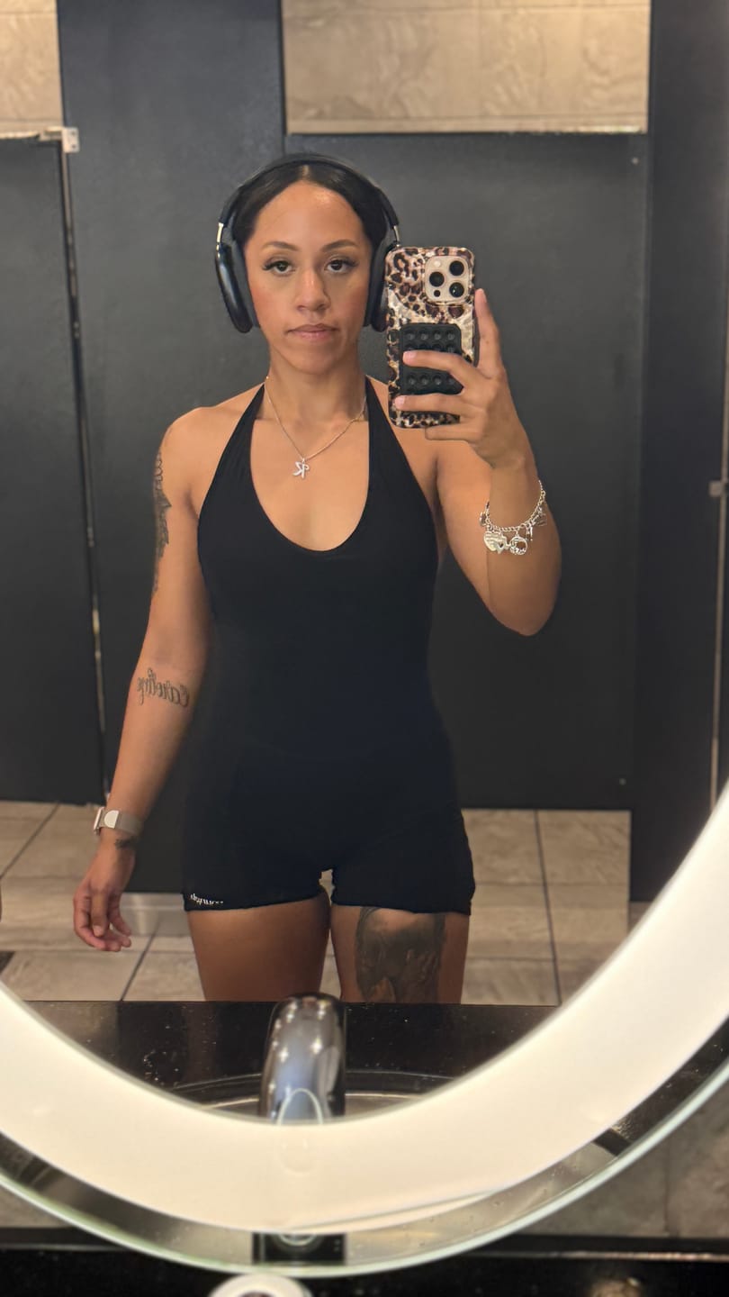 Customer photo review of W7004 Amore Scrunch Romper