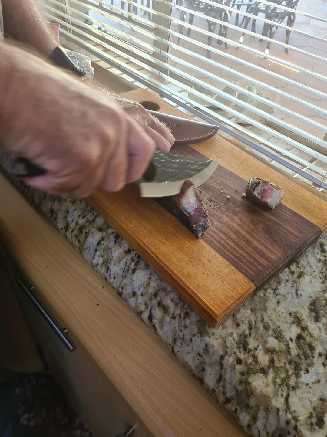 Customer photo review of BRAAIPLANK™ "BEENLEM" HAMMER FORGED BONING KNIFE