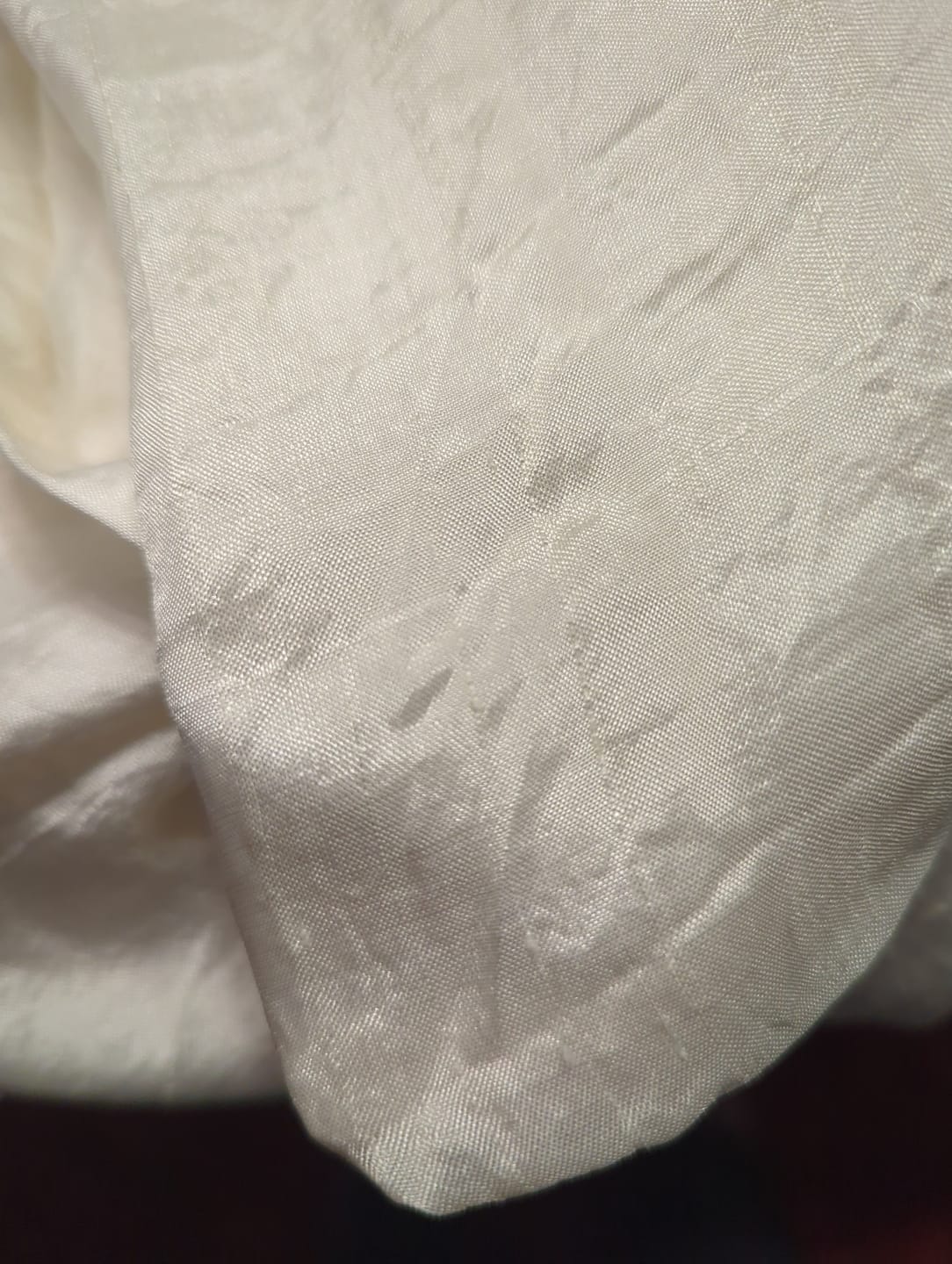 Customer photo review of 100% Mulberry Ahimsa Silk Pillowcase- Sustainably Sourced- Harmony silk