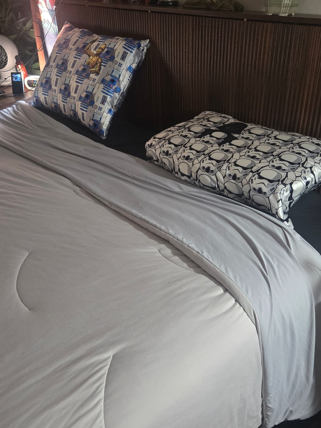Customer photo review of Waterproof & Stain-Resistant Hotel Pillow