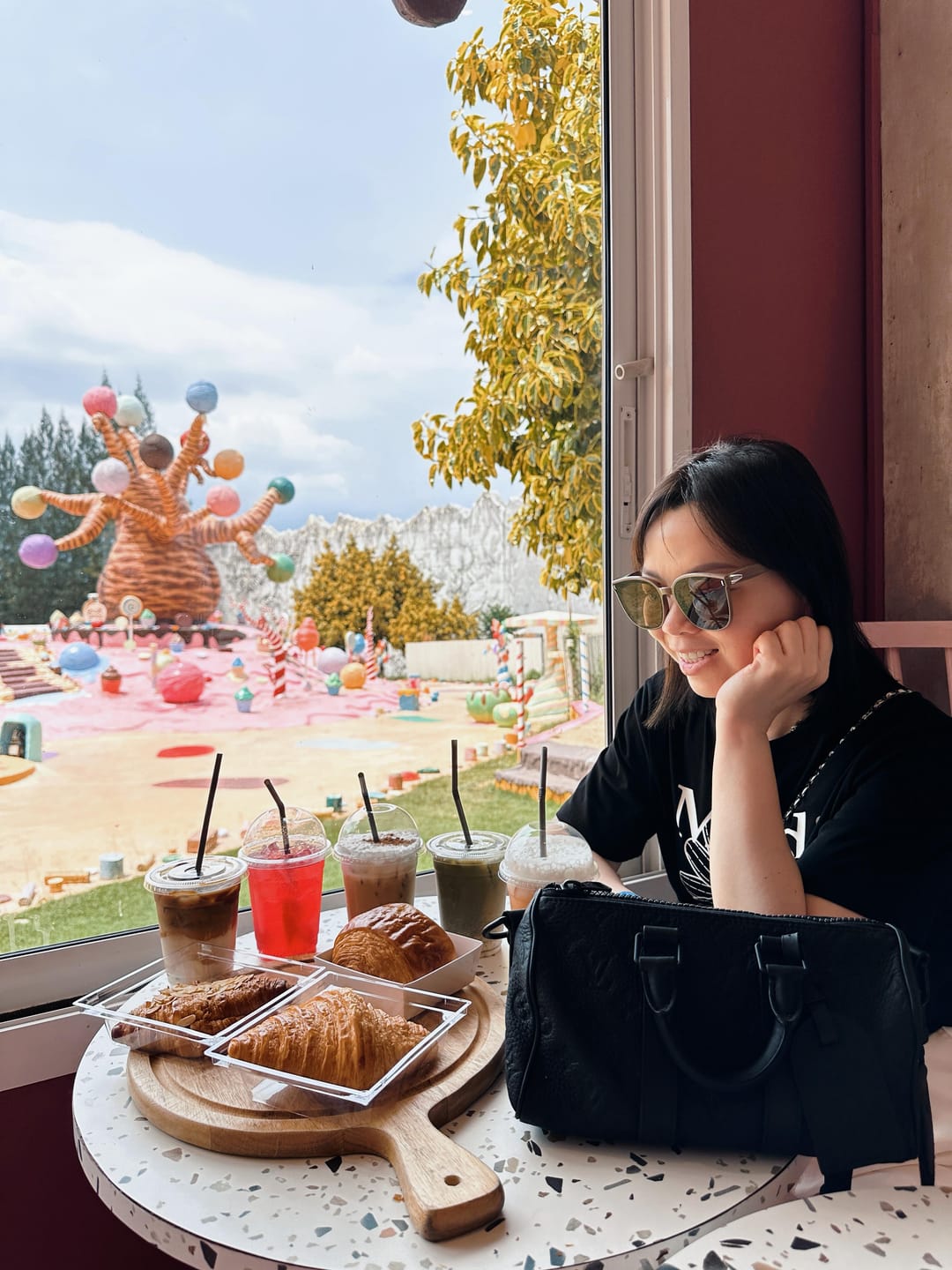 Customer photo review of Oversized Square-Round Frame Sunglasses UV 400 FD020/FD421