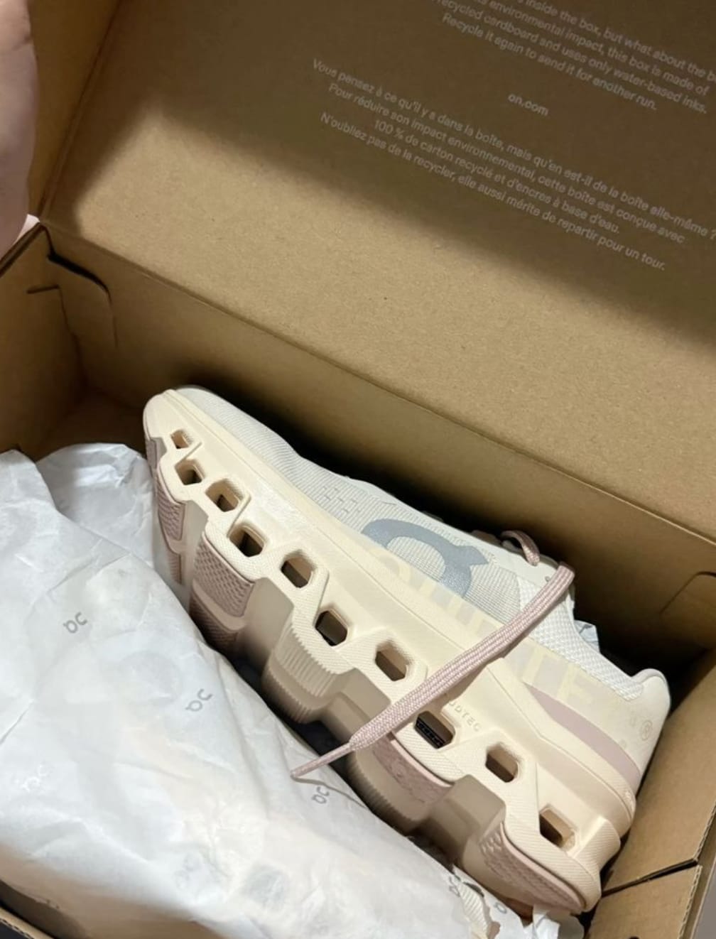 Customer photo review of On Cloud Monster Rosa Neutro | Máxima Amortiguación