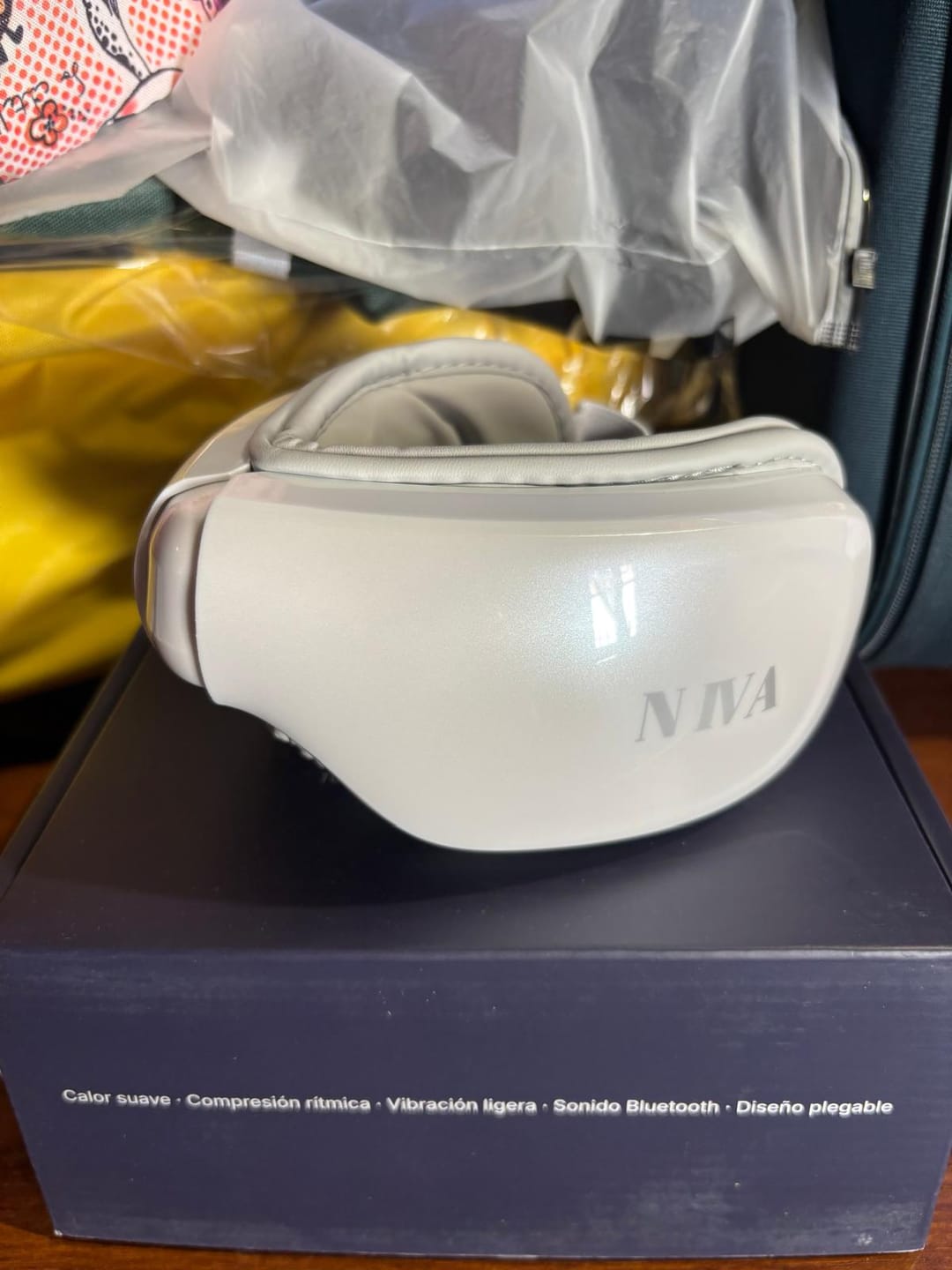 Customer photo review of NivaEyeMassager® Masajeador Ocular Relajante