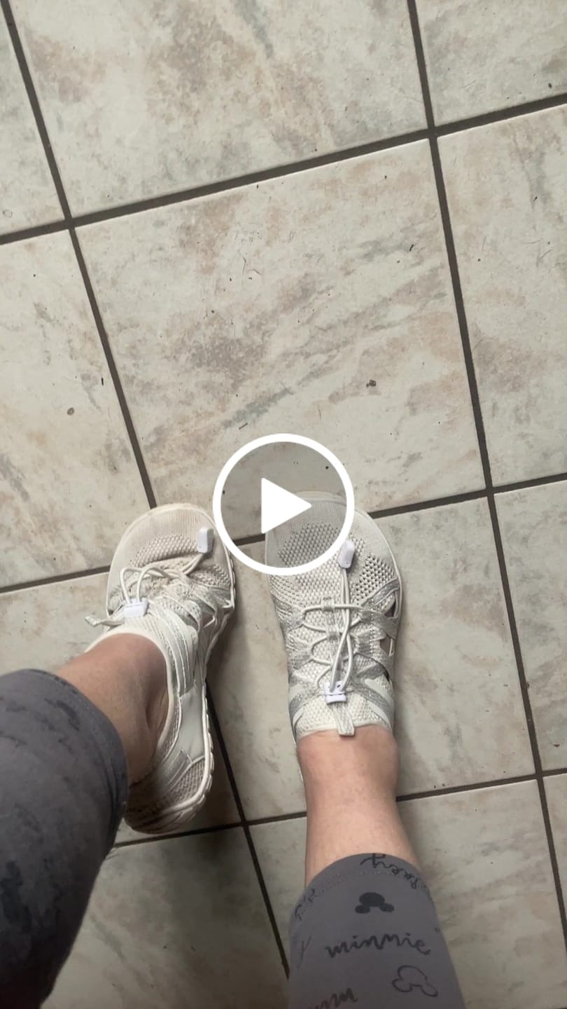 Customer video review of Breeze II - Barfuß Sandalen