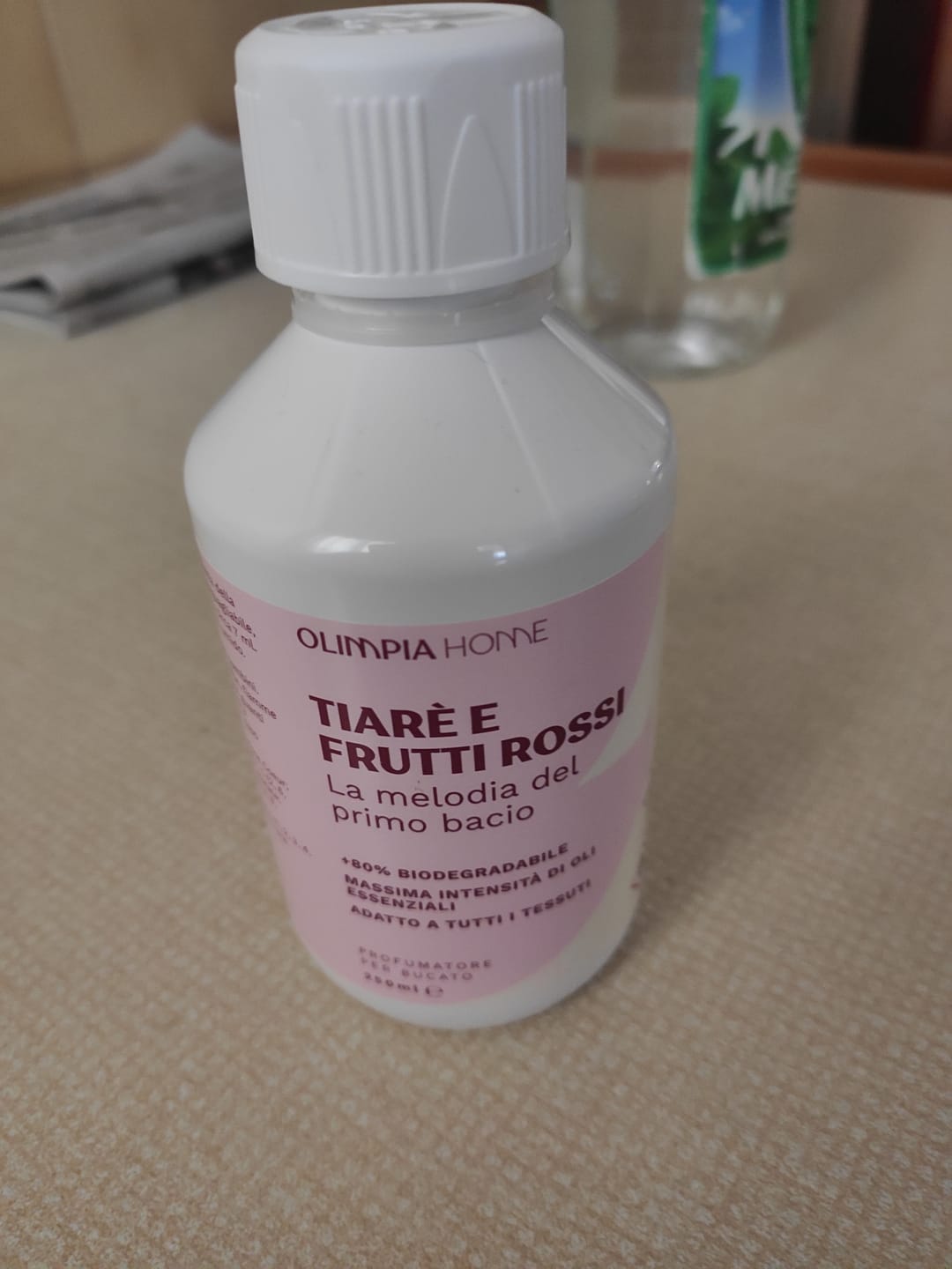 Customer photo review of Tiarè & Frutti Rossi - La Melodia del Primo Bacio