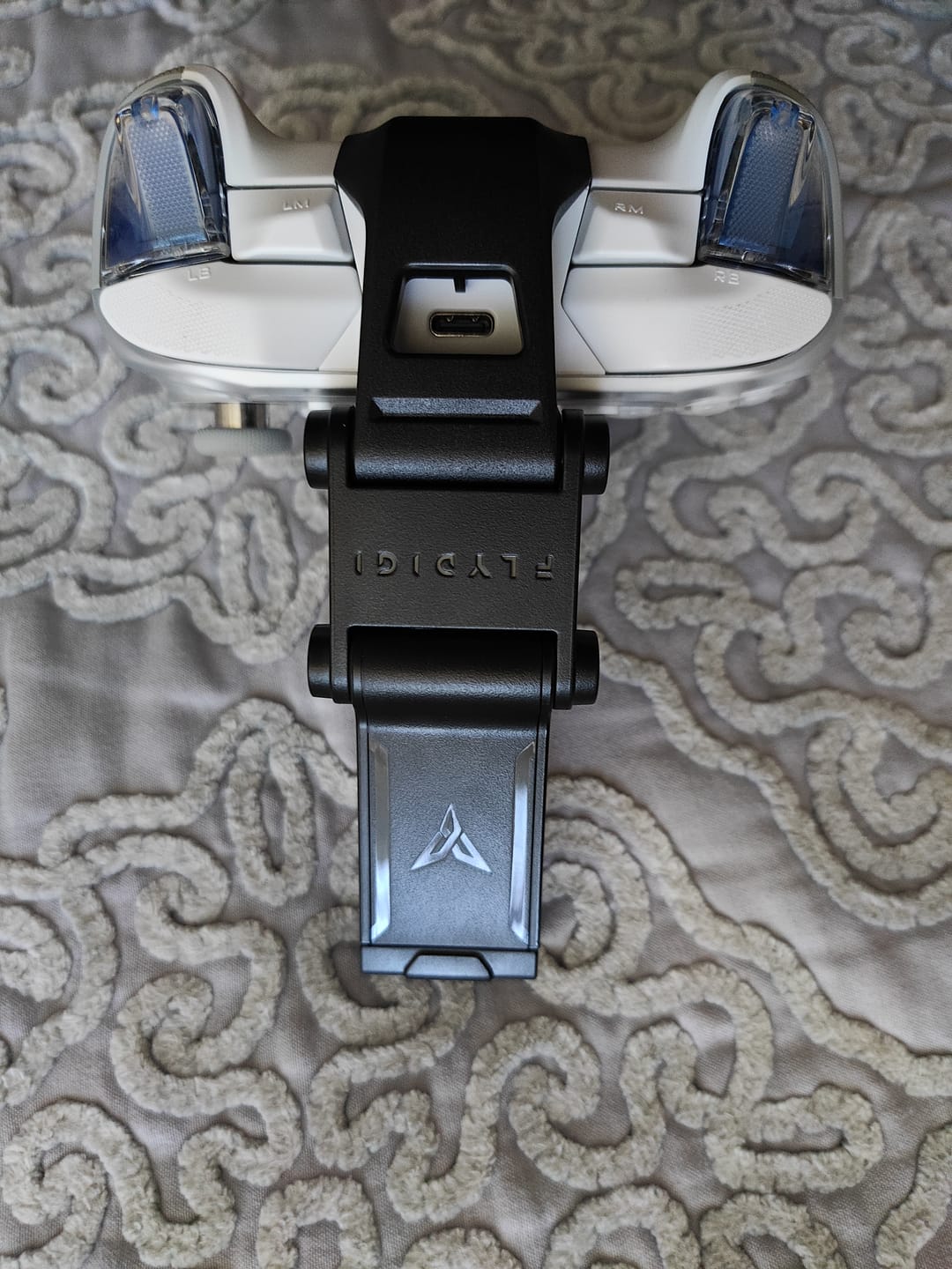 Customer photo review of FLYDIGI Telefon Tutucu V2