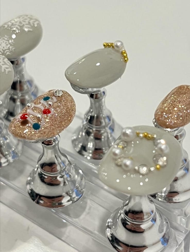 Customer photo review of Shrink Plastic Jewellery Hobby Class