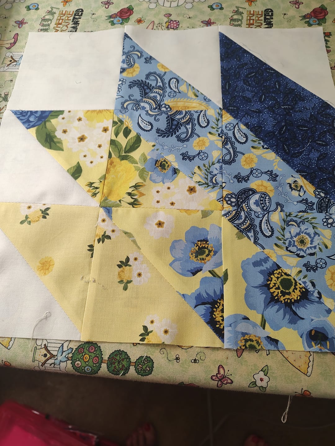Customer photo review of Block Of The Month - Sunshine Blooms (113.5" x 113.5")
