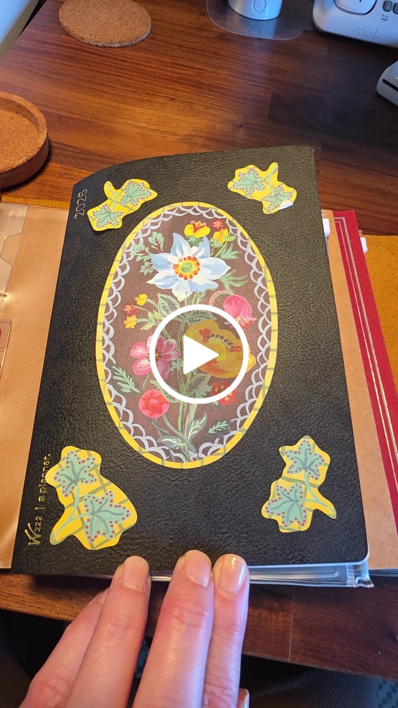Customer video review of 2026 A5 Weekly Planner | Core | Horizontal