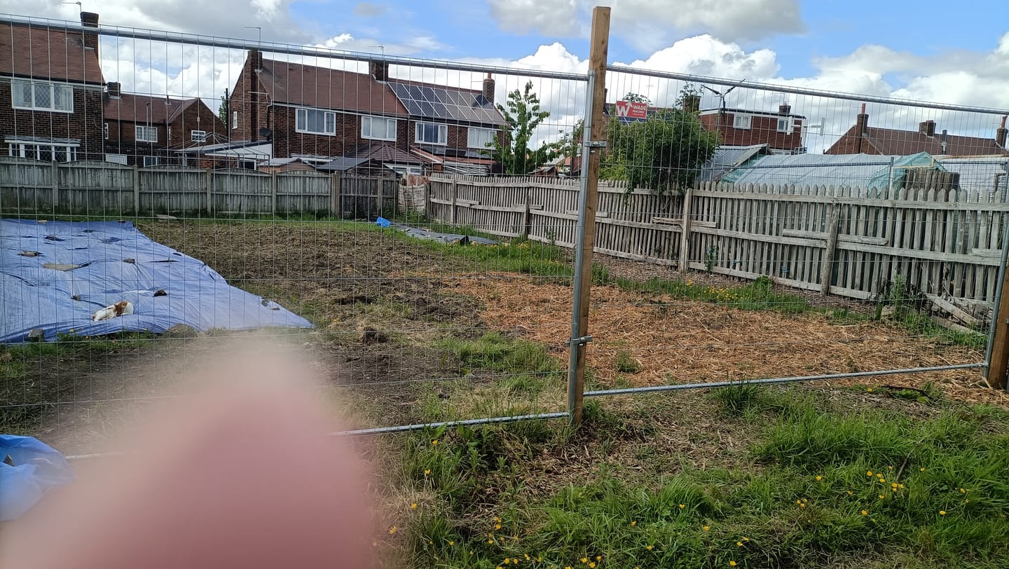 Customer photo review of Anti-Climb Square Top Temporary Fence Panel