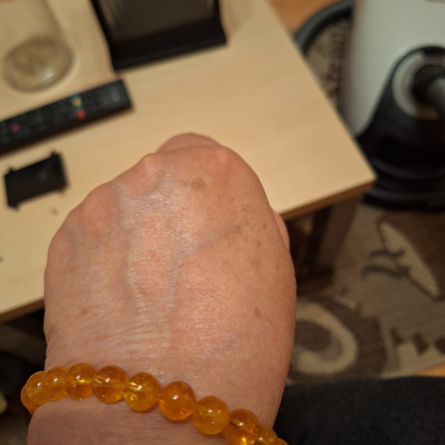 Customer photo review of Citrin Armband - Lebensfreude