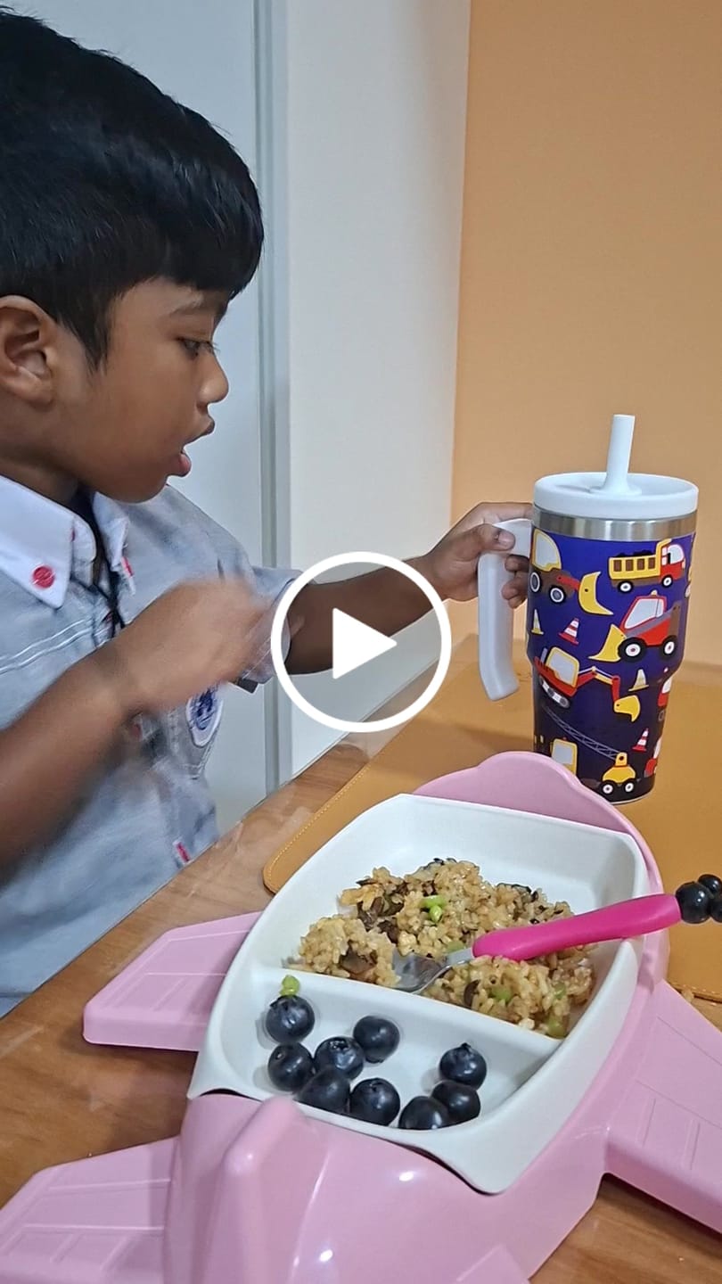 Customer video review of Construction Vehicles Spill Proof Kids CREWCUP 20oz
