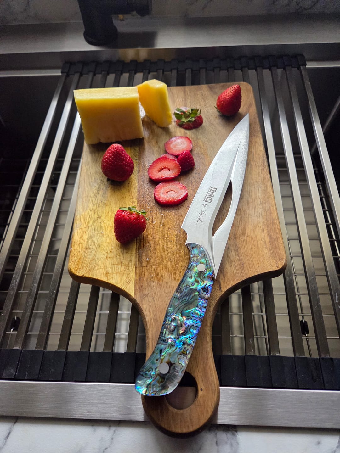 Customer photo review of The Pearl Eye Edition – Signature Knife by JIKKO®