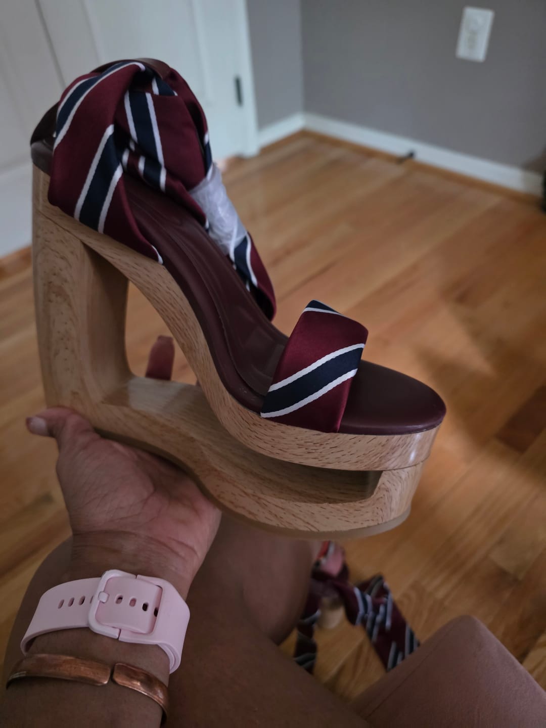 Customer photo review of WYNN-BURGUNDY CUT-OUT WEDGE TIE UP SANDAL