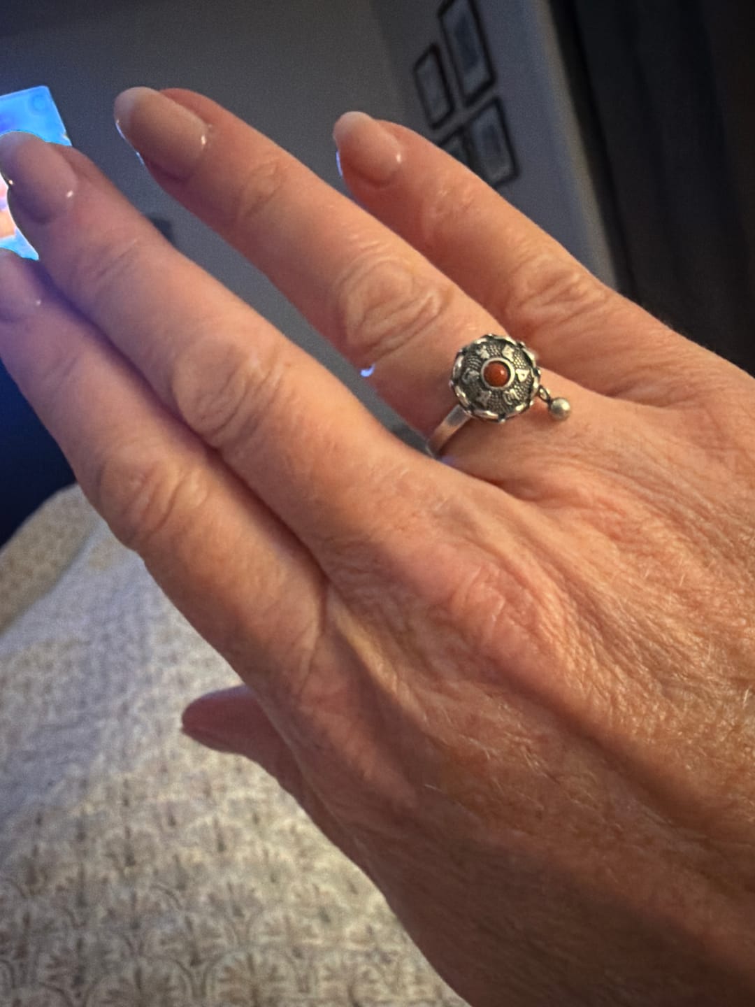 Customer photo review of Tibetan Prayer Wheel Mantra 925 Silver Ring