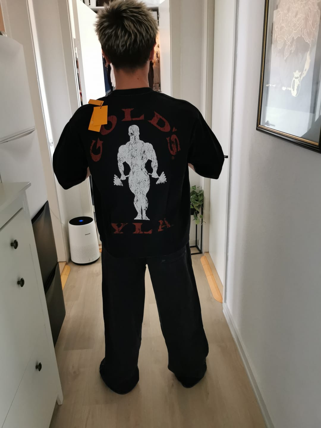 Customer photo review of 4002 - Golds Gym New Age Tees