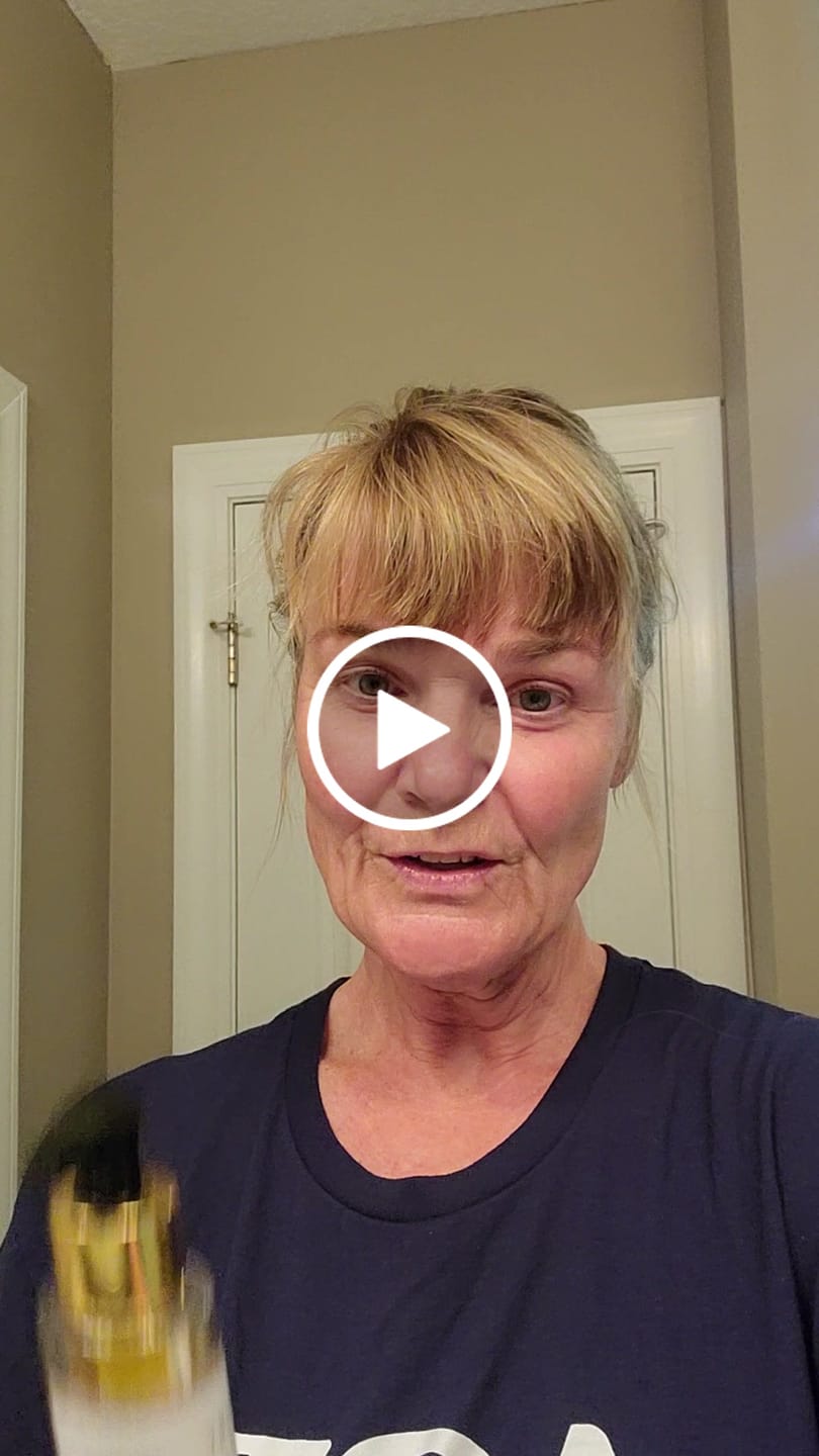 Customer video review of Besque® Magic Body Oil - Unscented