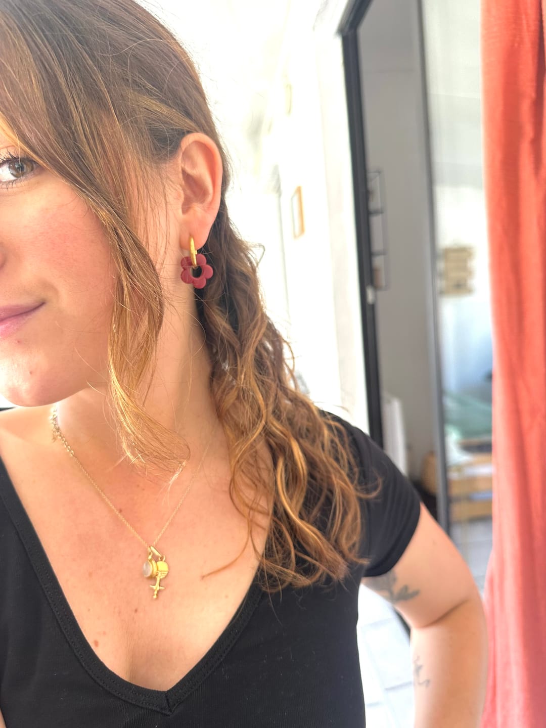 Customer photo review of Boucles d'oreilles créoles Madrid