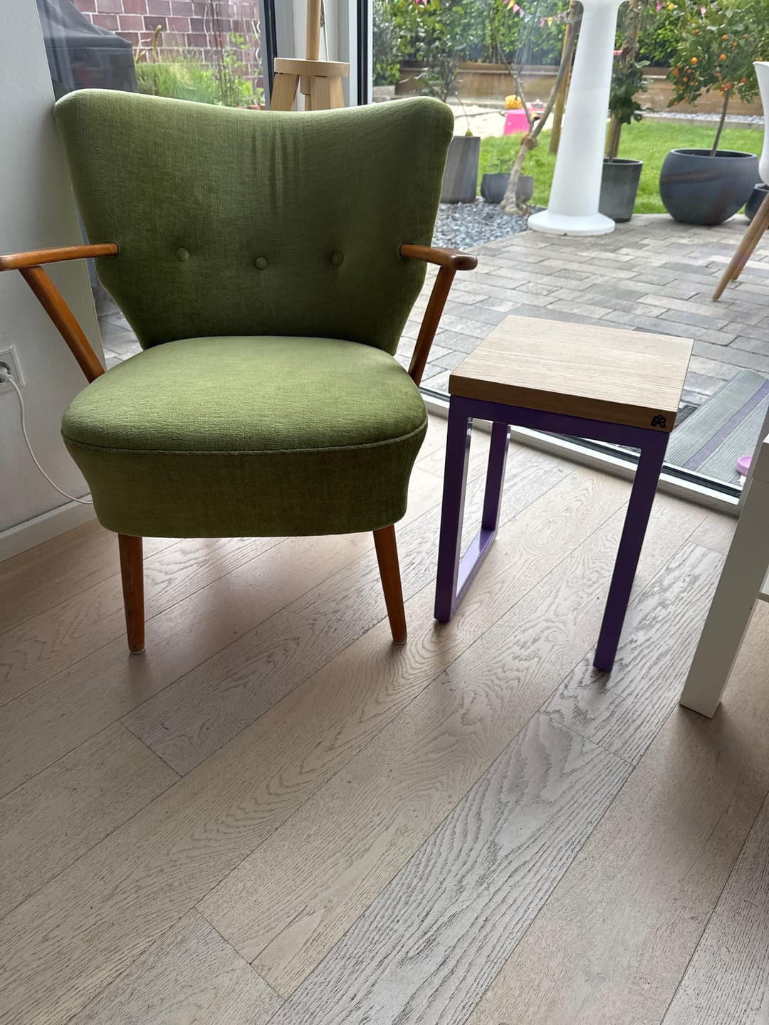 Customer photo review of Hocker Holz Eiche ohne Mittelstrebe TALON