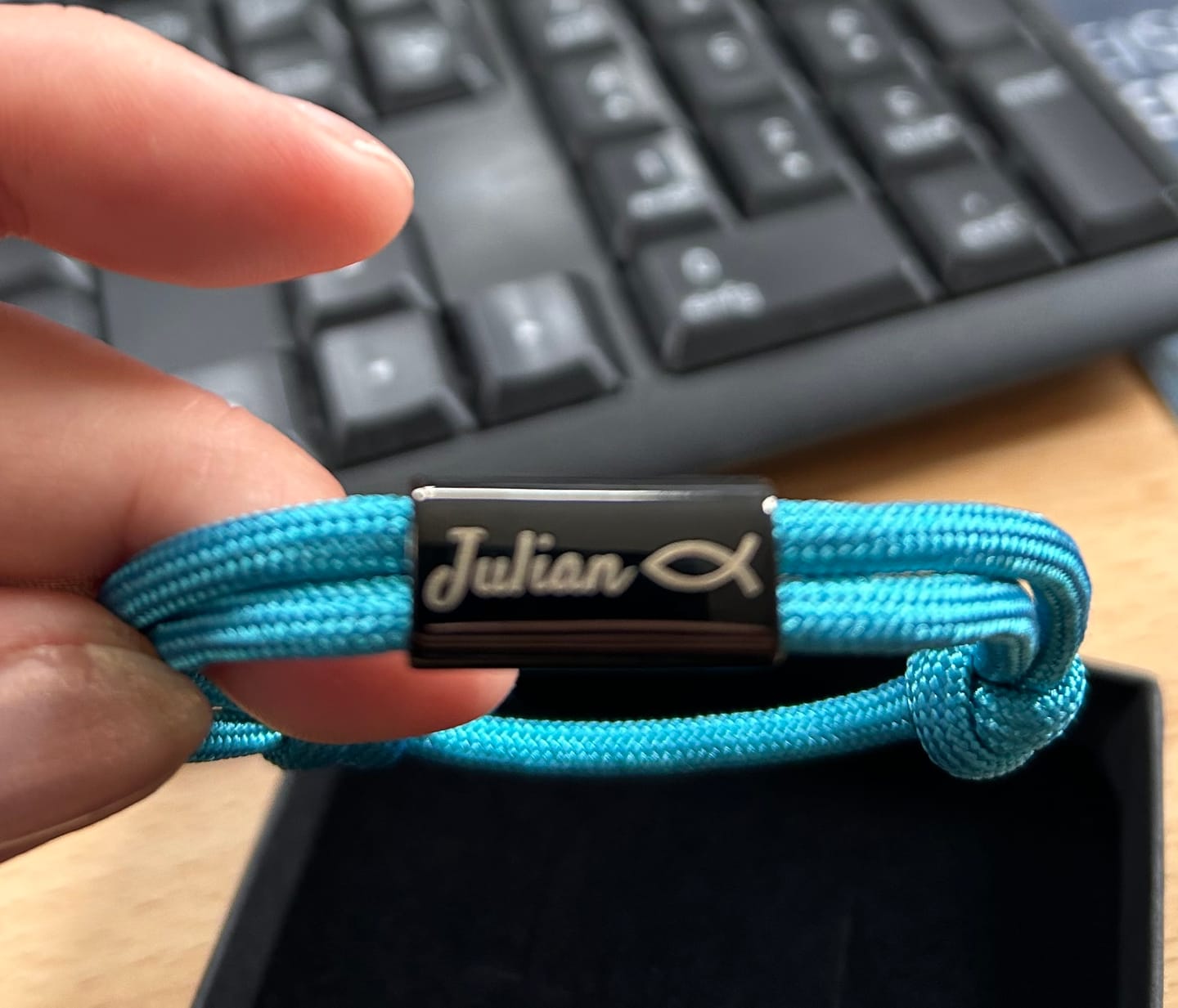 Customer photo review of Für dich - Personalisiertes Segeltau Armband mit Namen und Symbol unisex
