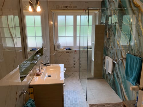 Customer photo review of Plaque PVC Imitation Marbre Bleuté Oslo – Imperméable et facile à poser